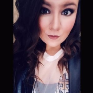 Meet your Posher, Catherine